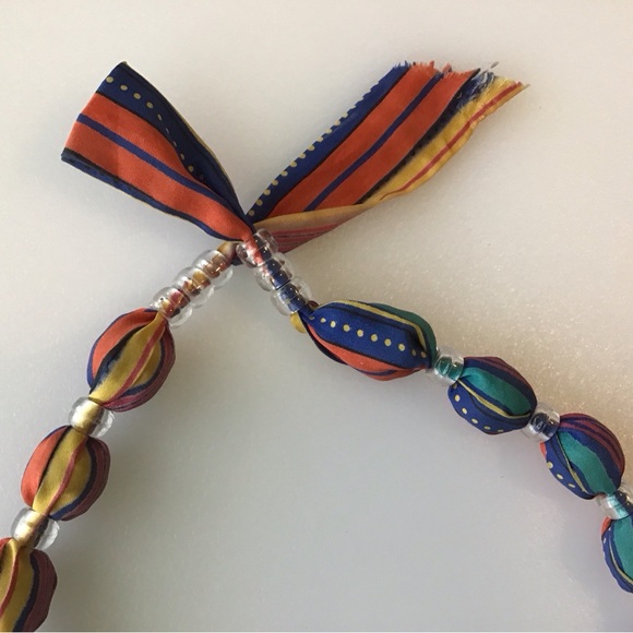 💰 Handmade Colorful Fabric Covered Bead Necklace - Picture 5 of 5